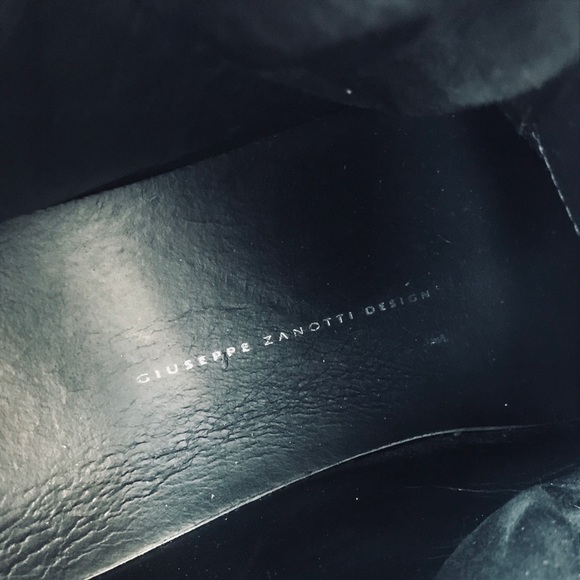 Men’s Giuseppe Zanotti black sneakers - Picture 7 of 7